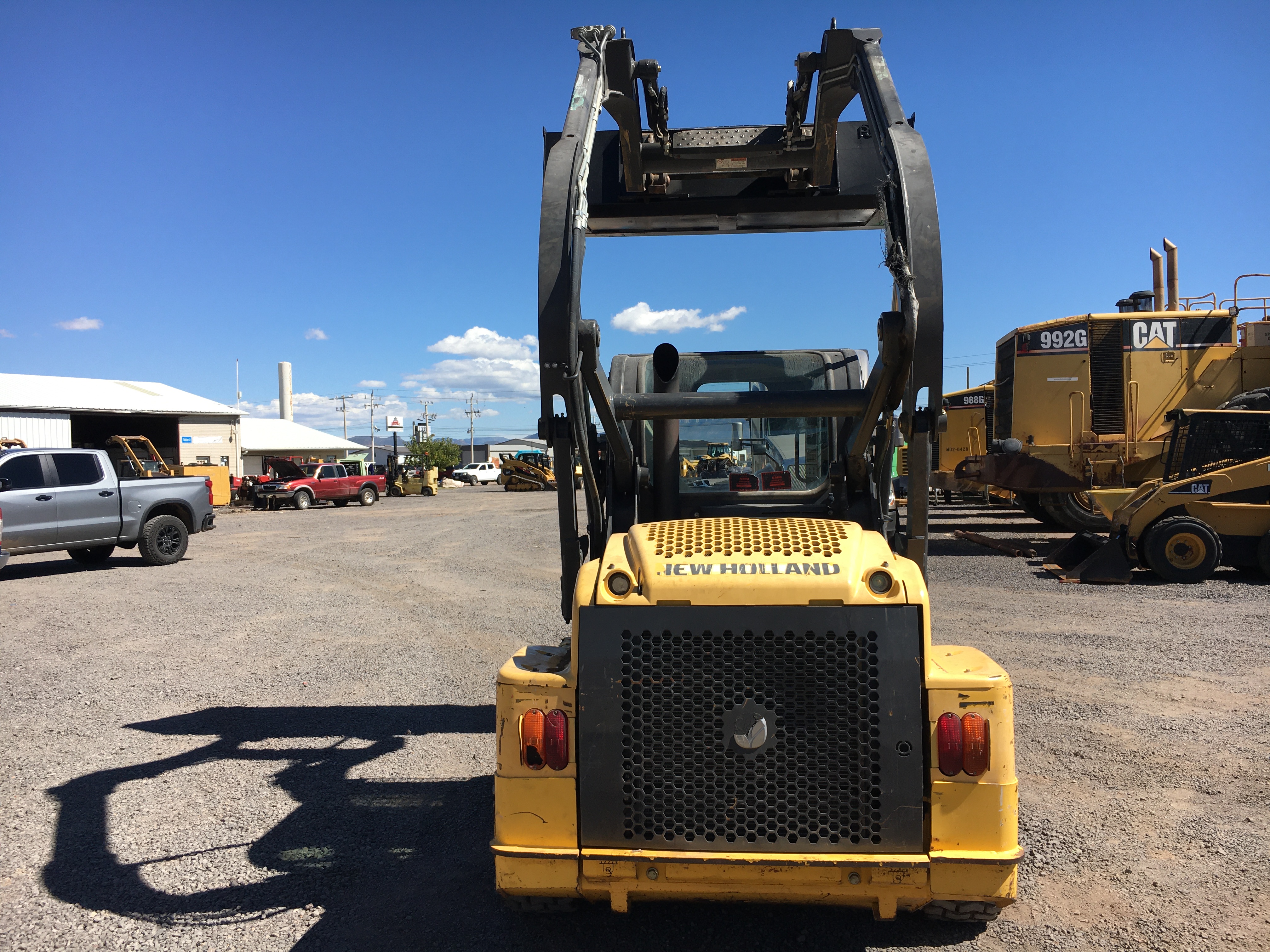 NEW HOLLAND L218